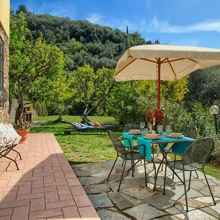 Casa de Férias Casa Immersa Nella Natura Con Piscina Ac E Wifi 2 *