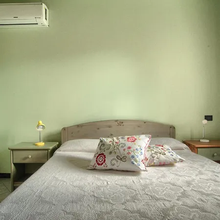 Casa de Férias Casa Immersa Nella Natura Con Piscina Ac E Wifi 2