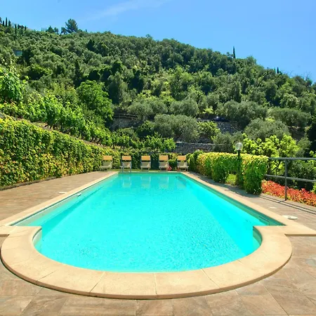 Casa de Férias Casa Immersa Nella Natura Con Piscina Ac E Wifi 2 Isolalunga